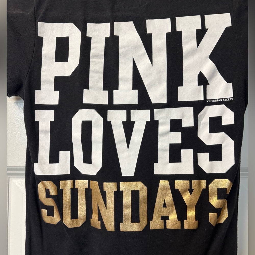 PINK NFL Saints t-shirt - Picture 4 of 6
